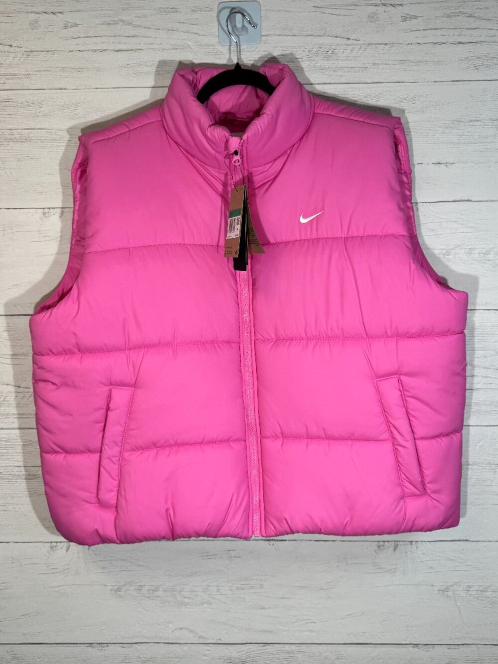 NWT Nike Sportswear Therma-FIT Vest in Pink